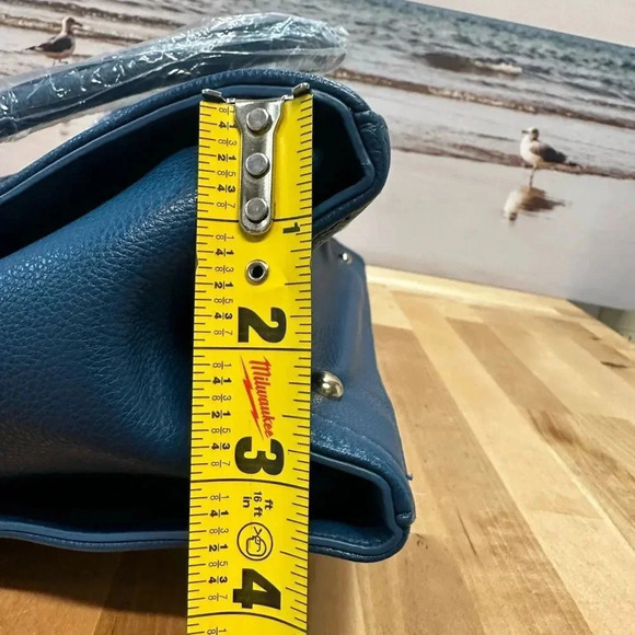 PINK HALEY BLUE  MEDIUM SIZE SPACIOUS HAND BAG - Picture 5 of 10